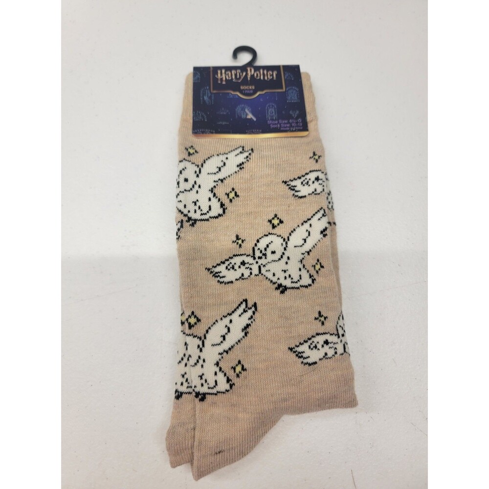 WB HARRY POTTER Hedwig Owl tan adult novelty socks Sz 6.5-12. Nwt